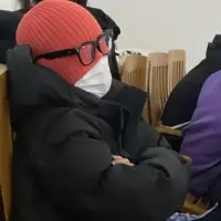 哈..